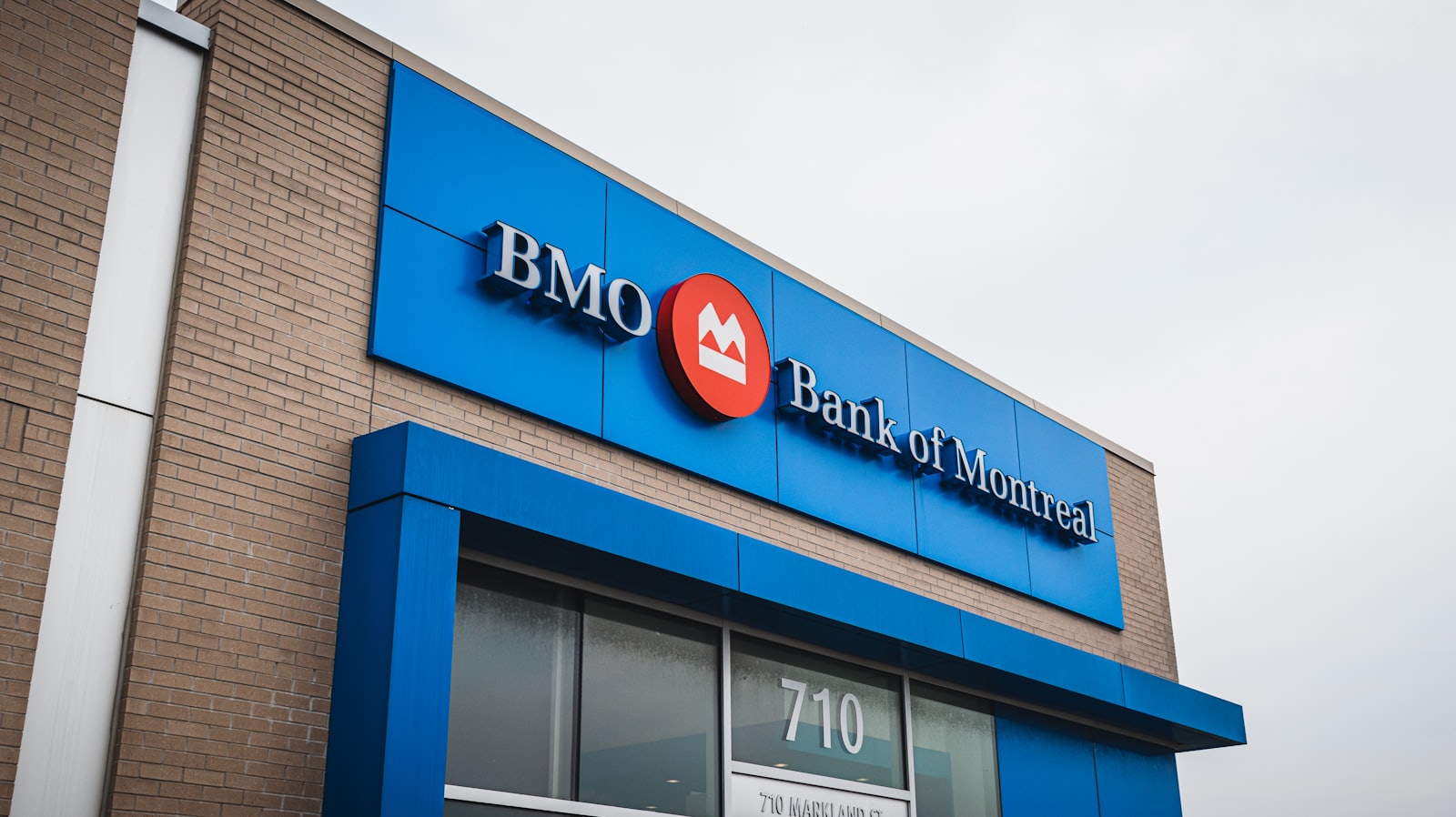 加拿大蒙特利尔银行(BMO)分行外景